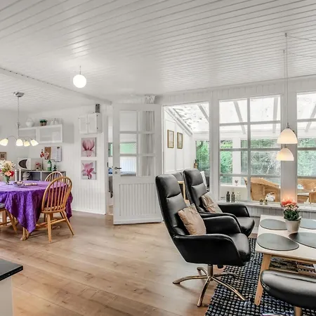 Gravers - 300m From The Sea By Interhome